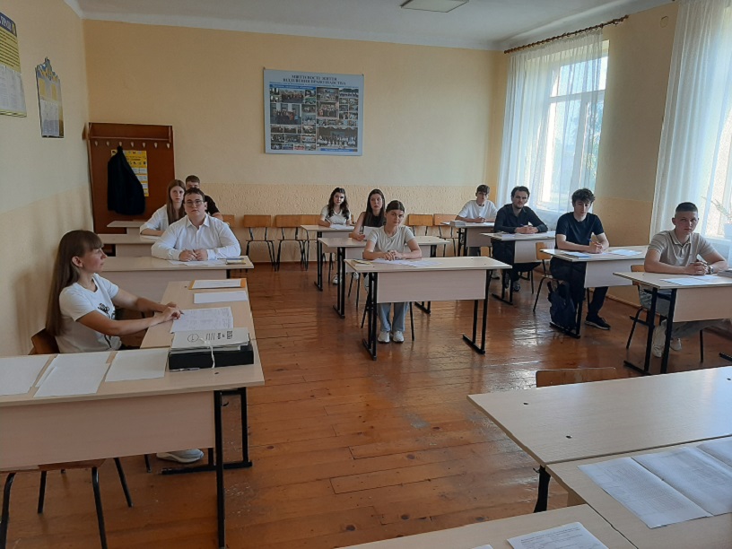 Студенти випускних груп відділення правознавства склали комплексний кваліфікаційний екзамен